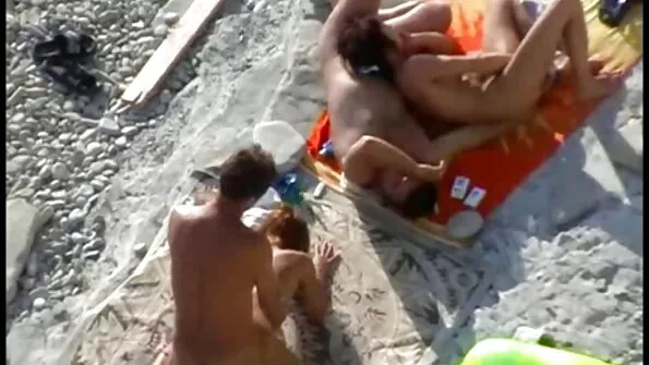 بايبر المصات و افلام سكس كامله تركي الملاعين على حمام السباحة