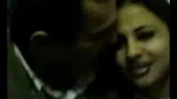 بوف تحول جنسي الإباحية مشاهد على طول رائع سكس تركي قديم لونا