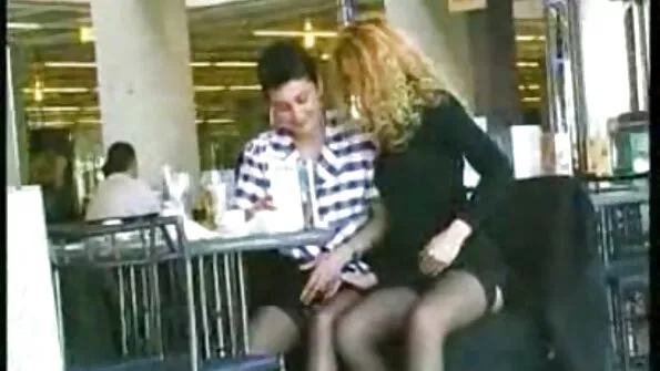 بايبر بيري يلعب مقطع سكس تركي الممثلة