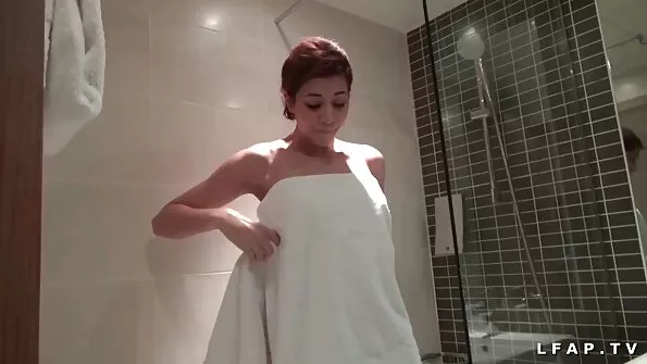 صفيق السمين جوانا Roxxx يضع مكتنزة الديك فيلم سكس تركي قديم في بلدها ضيق المهبل